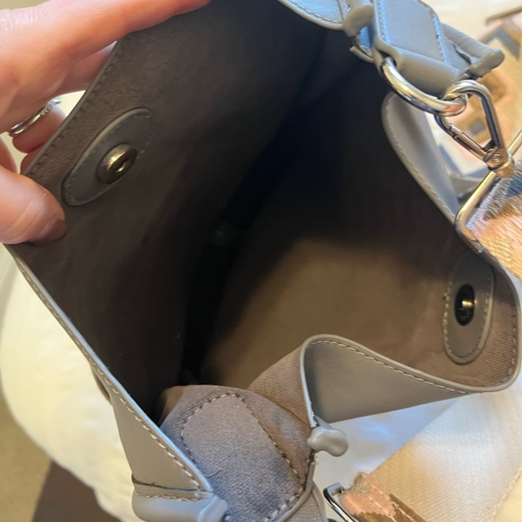 AHDORNED Grey Vegan Leather Purse - Picture 4 of 5